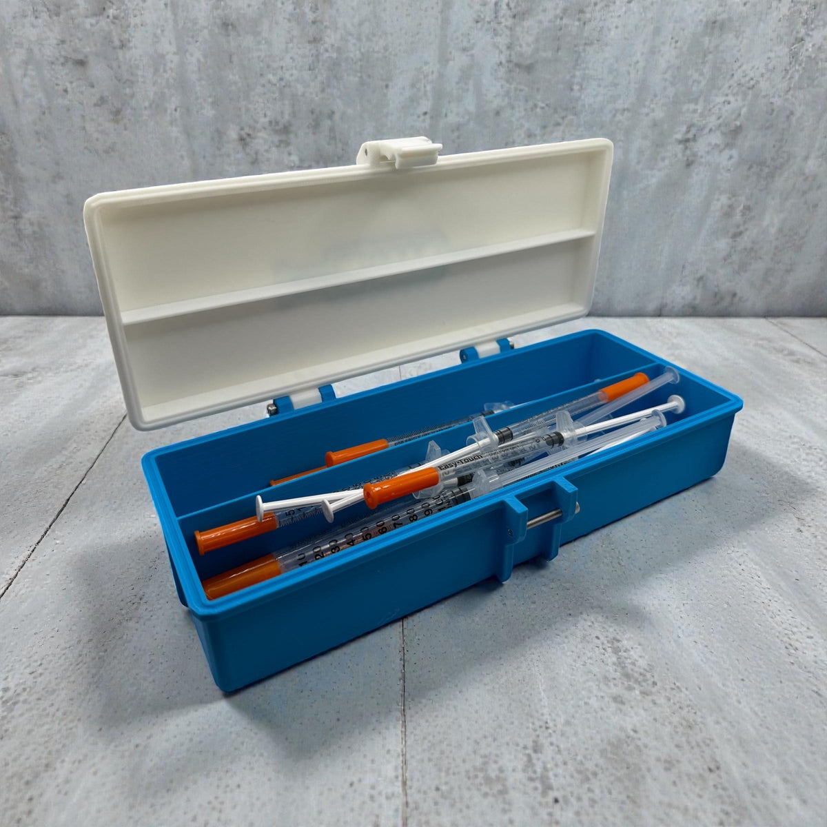 Syringe Holder Storage Case – Holds  15 or More New or Preloaded Syringes