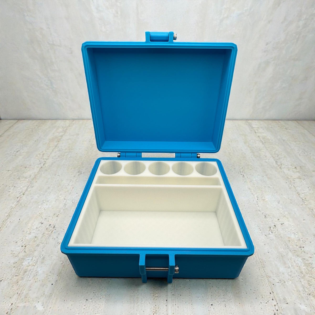 Peptides travel case storage organizer and syringe holder for 10ml vial