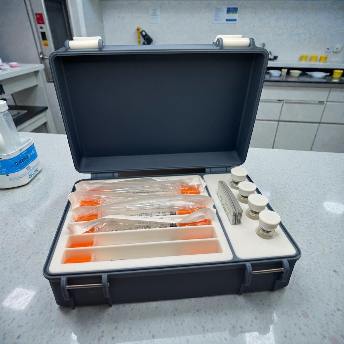 Peptide case Storage Box Vial Holder, syringe holder for 3ml vials and insulin syringe
